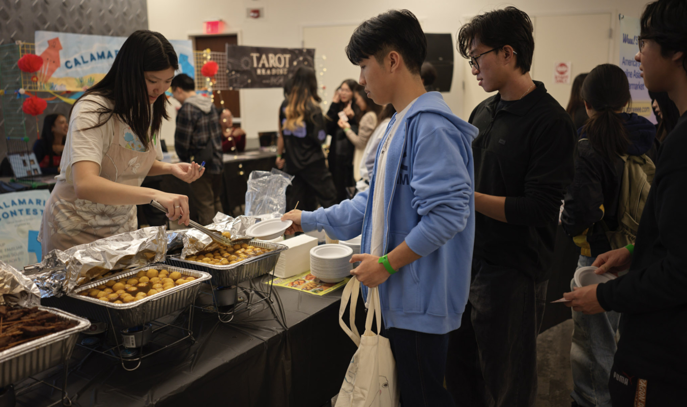 Students Food Line – 2025 Temple St